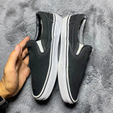 VANS ( Size 42.5-43 /  8.5 )