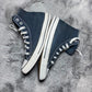 Converse ( Size 42 / 8.5 )