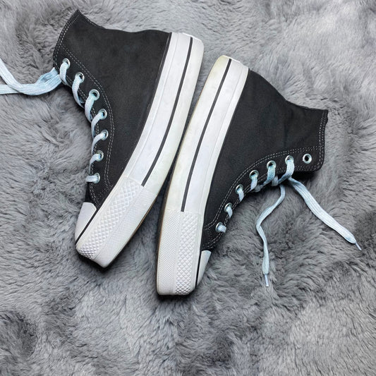 Converse ( Size 38 / 5.5 )