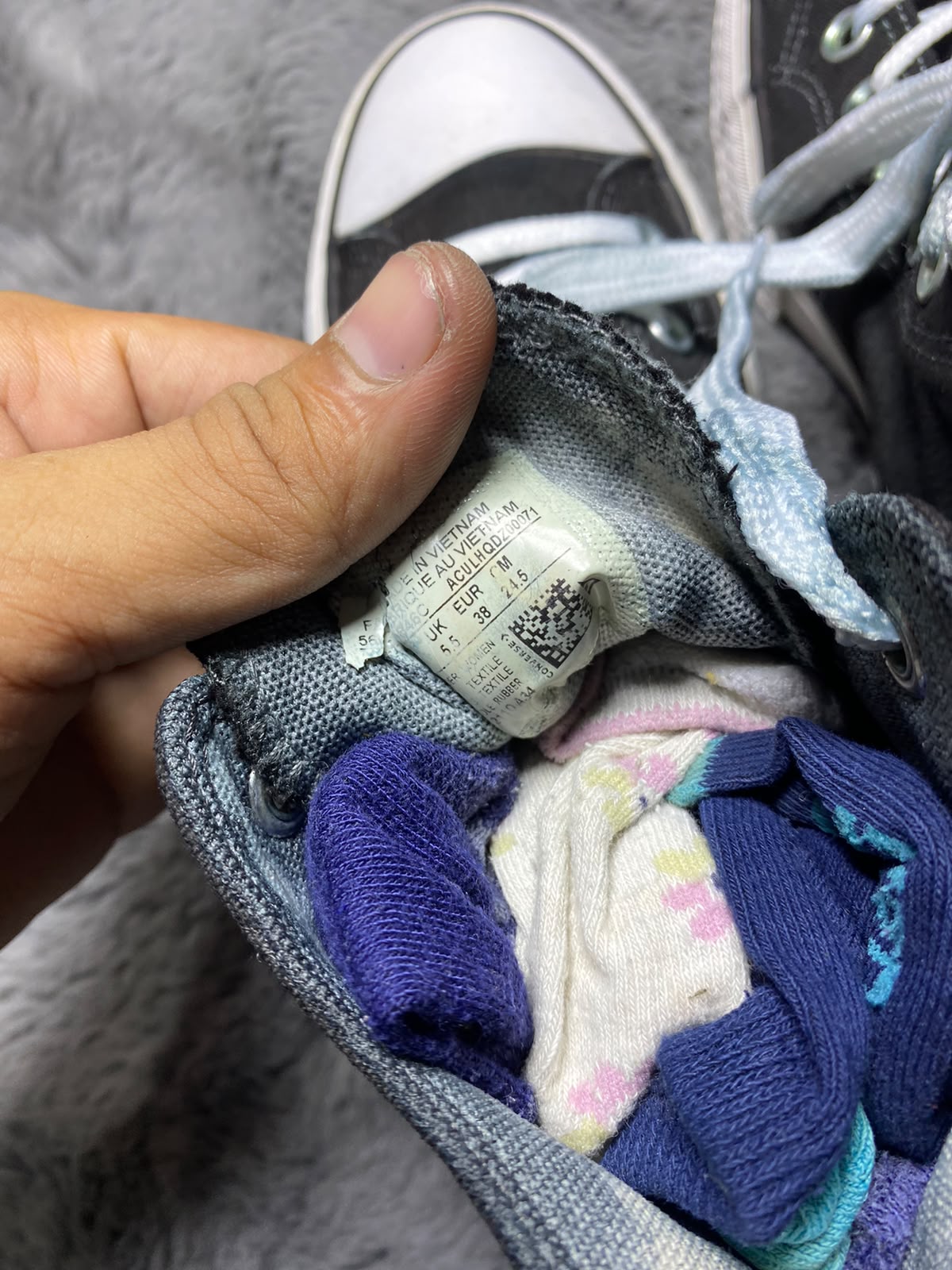 Converse ( Size 38 / 5.5 )