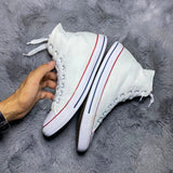 Converse ( Size 42 / 8.5 )