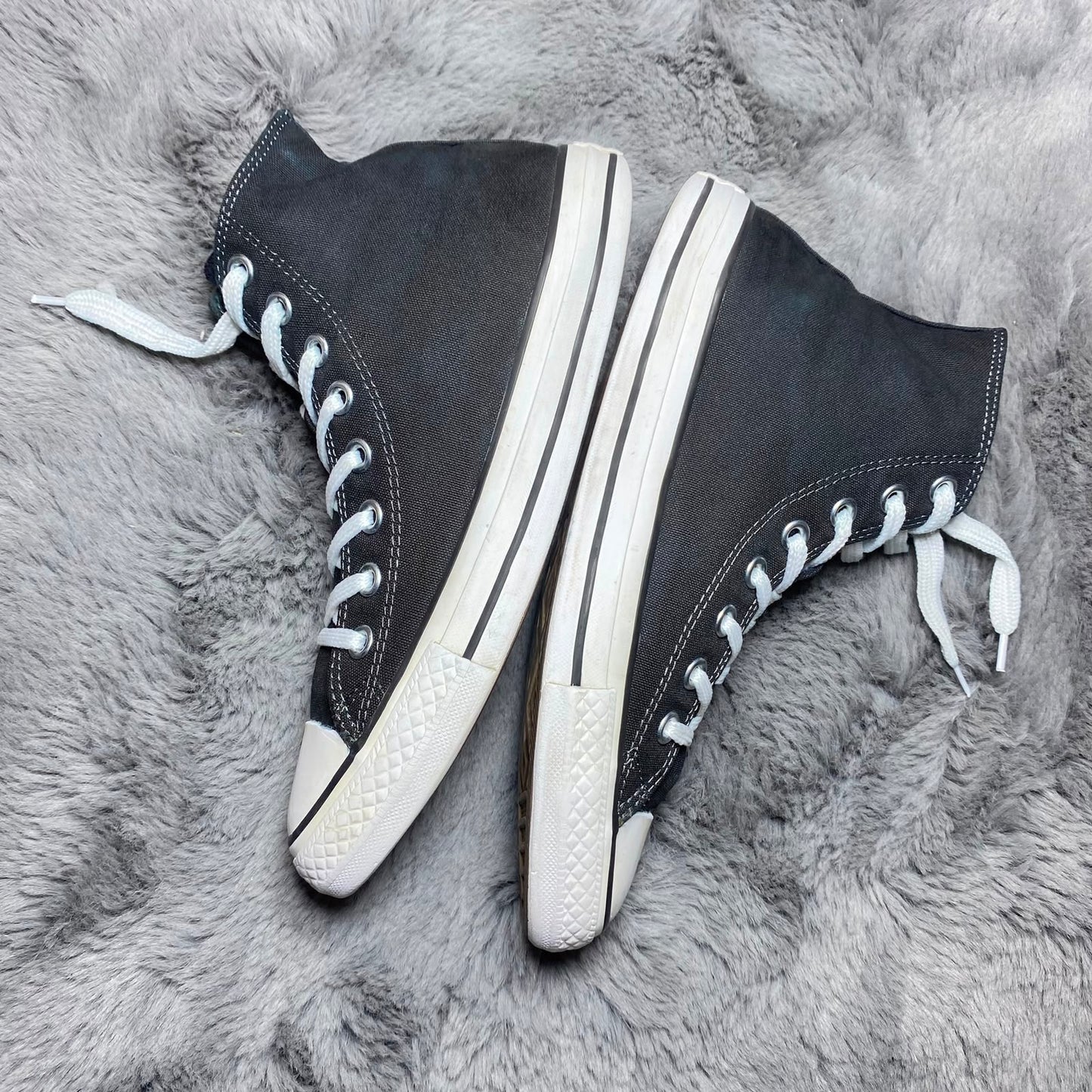 Converse ( Size 41 / 7.5 )