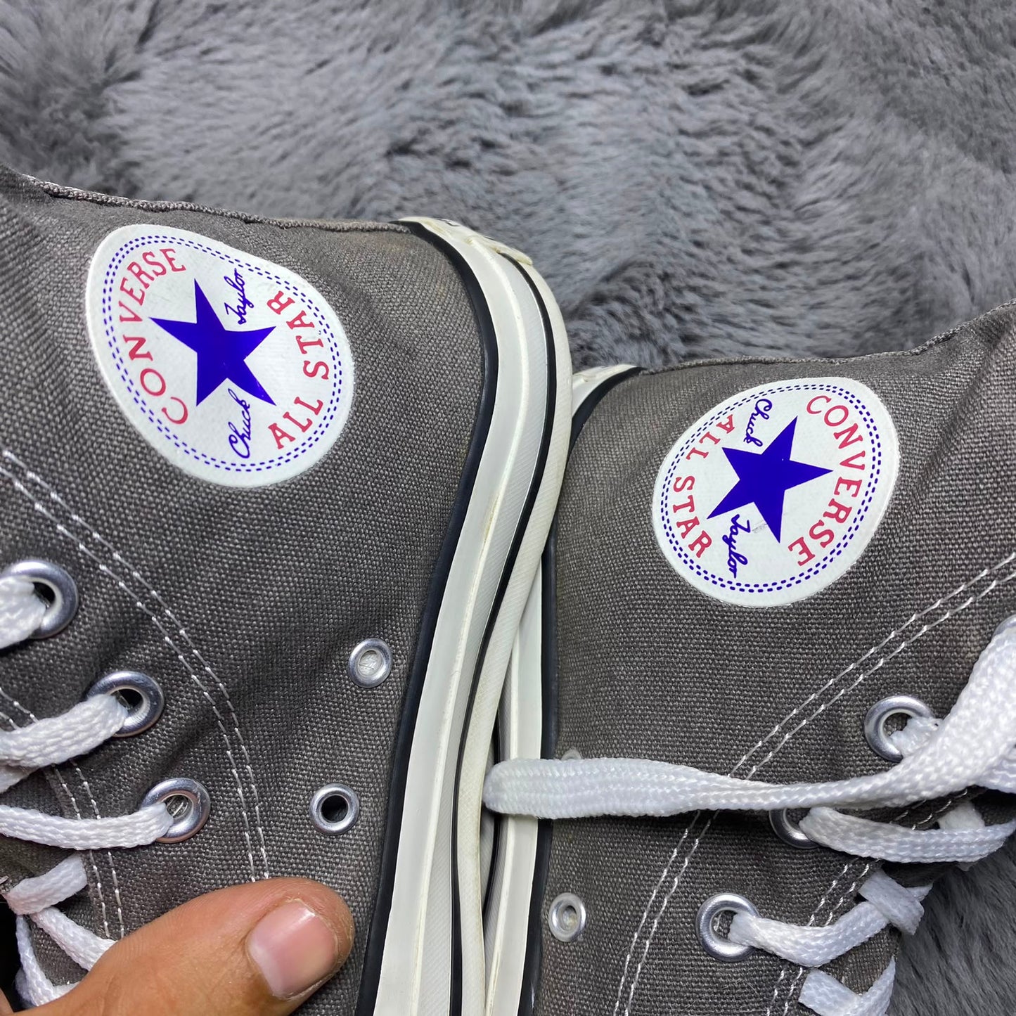 Converse ( Size 38 / 5.5 )