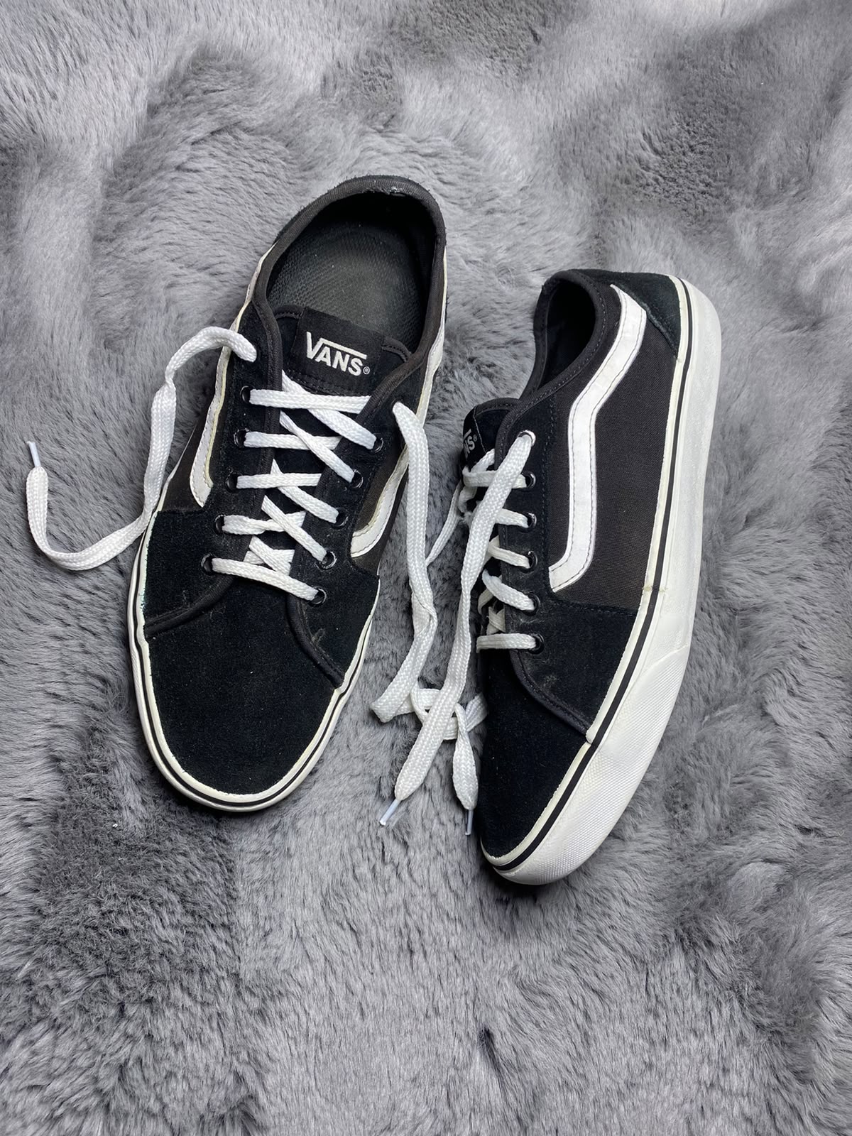 VANS ( Size 45 / 11 )