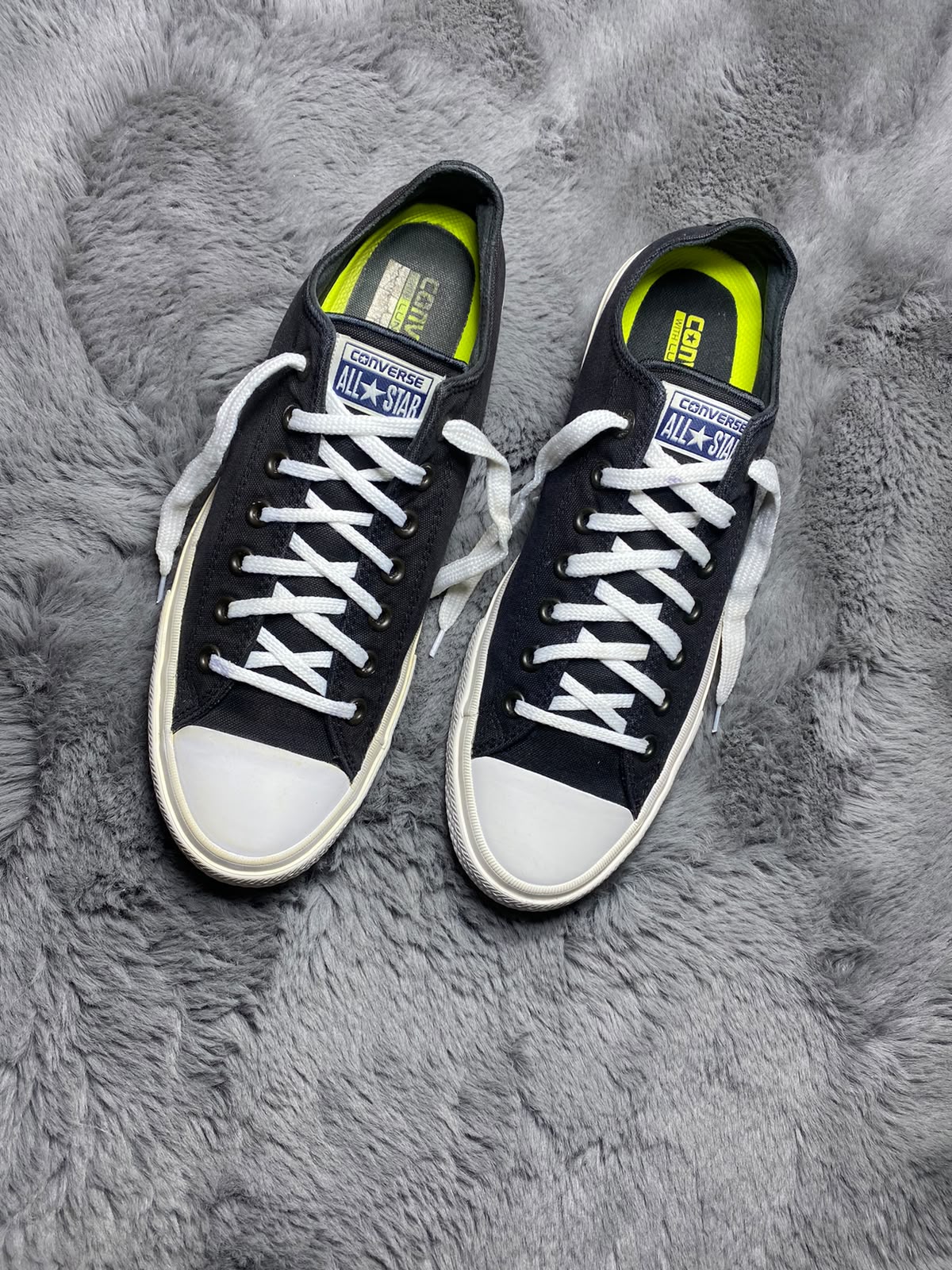 Converse ( Size 45 / 11 )