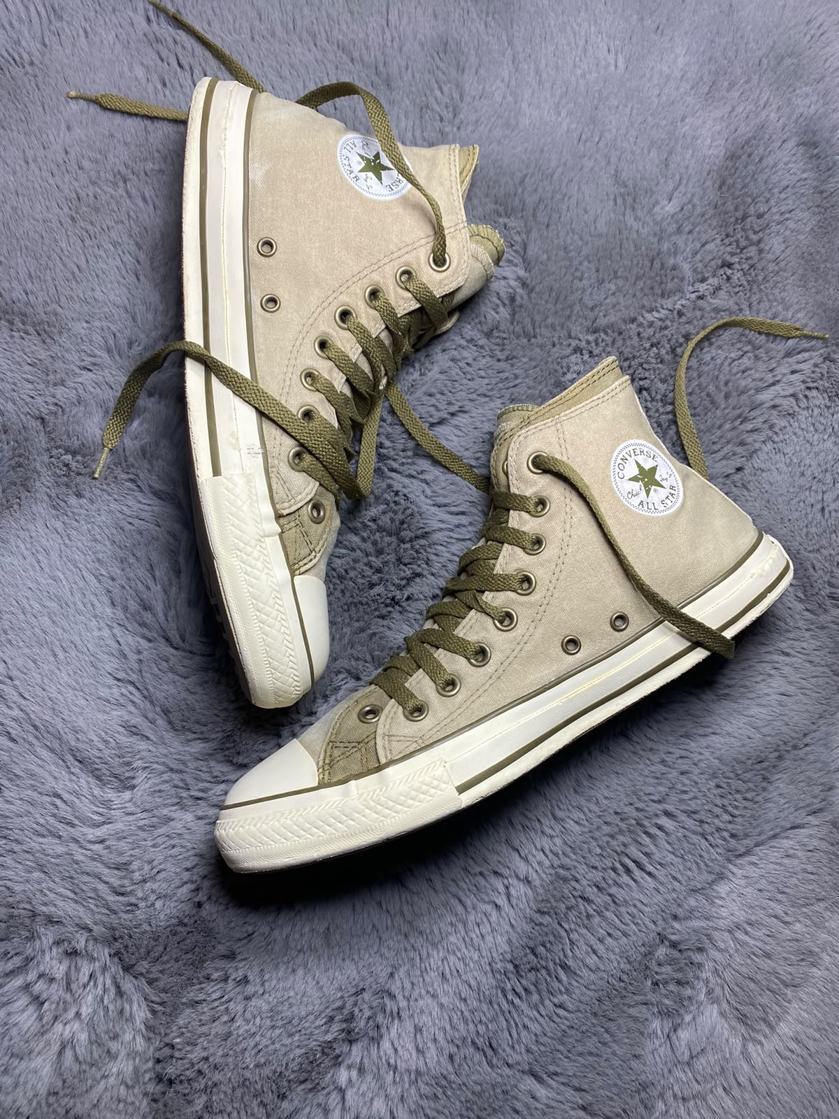 Converse ( Size 44 / 10 )