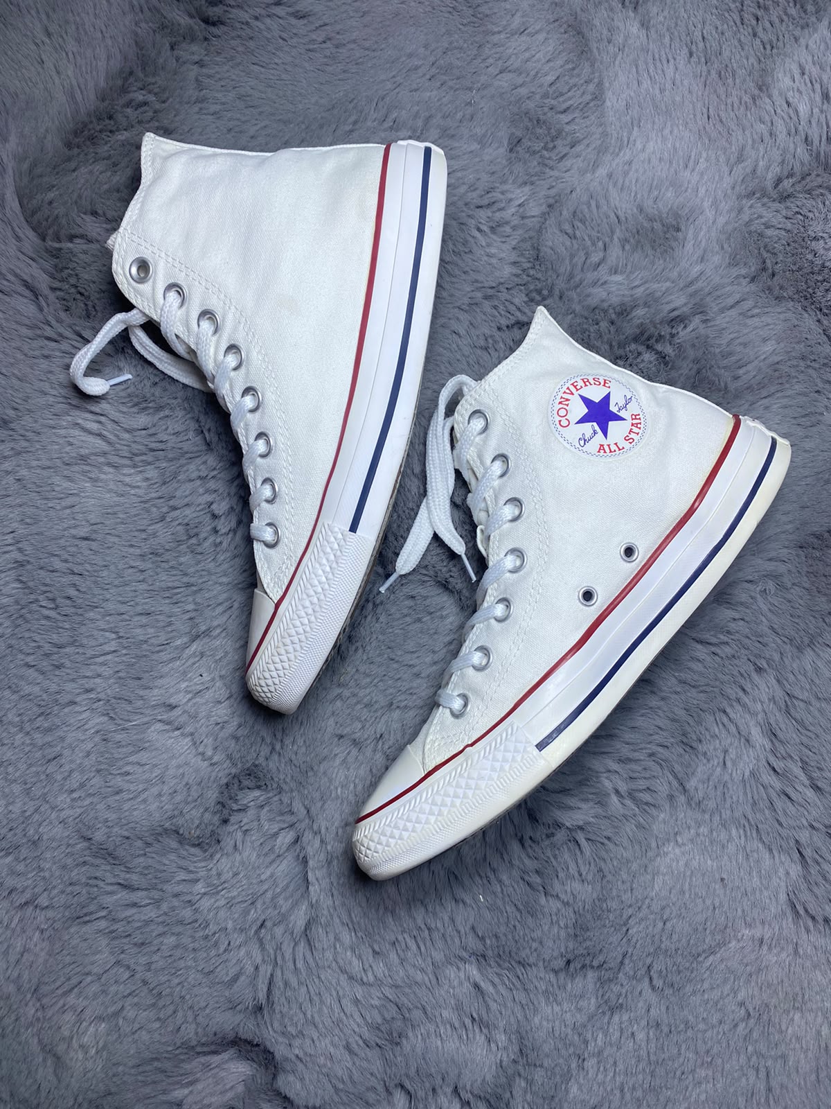 Converse ( Size 39 / 6 )