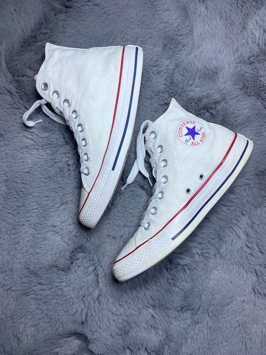 Converse ( Size 39 / 6 )