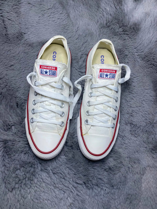 Converse ( Size 37 / 4.5 )