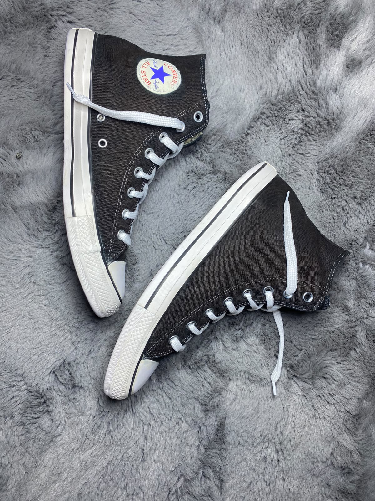 Converse ( Size 44.5-45 / 10.5 - 11 )