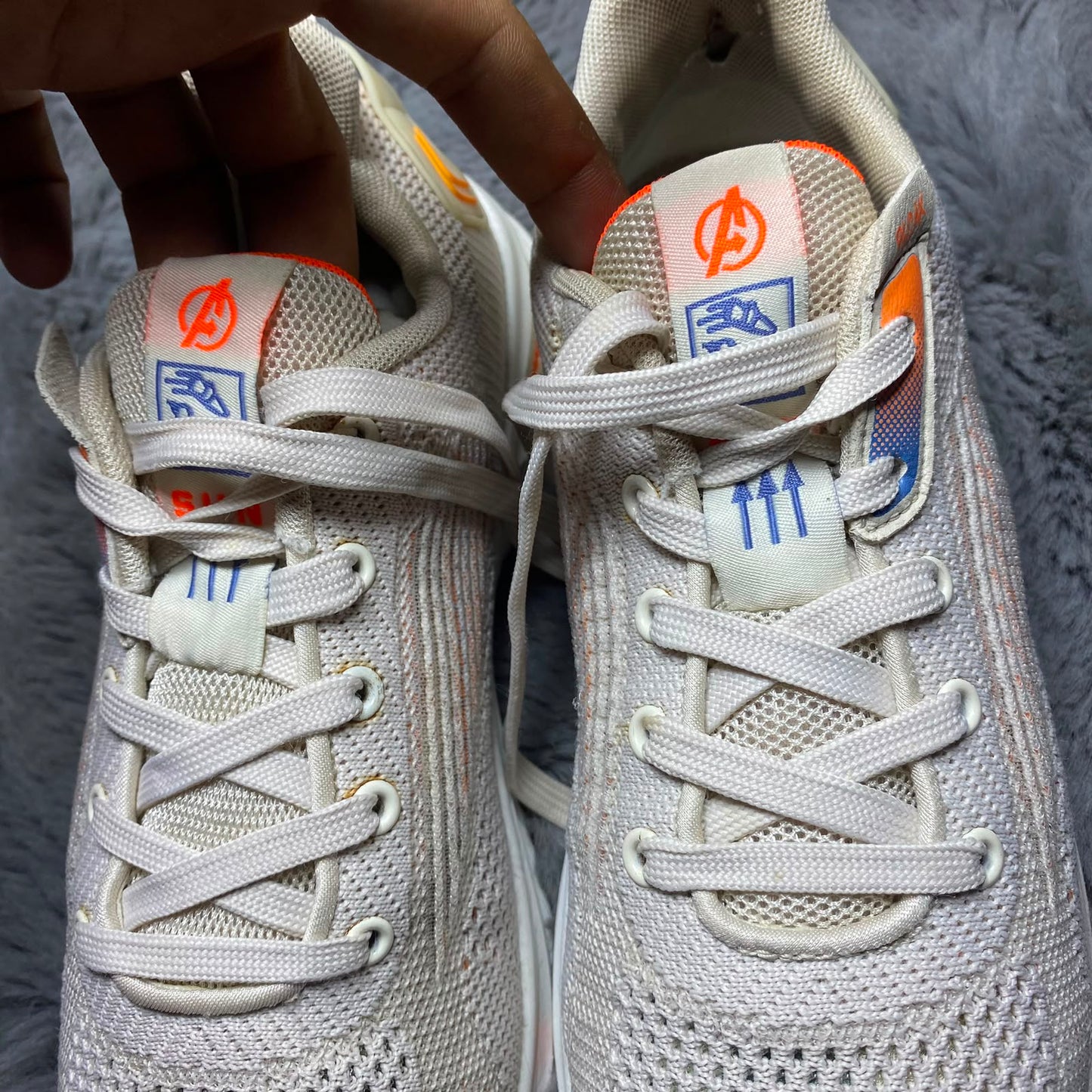 RUNNERS ( Size 42 / 8 )