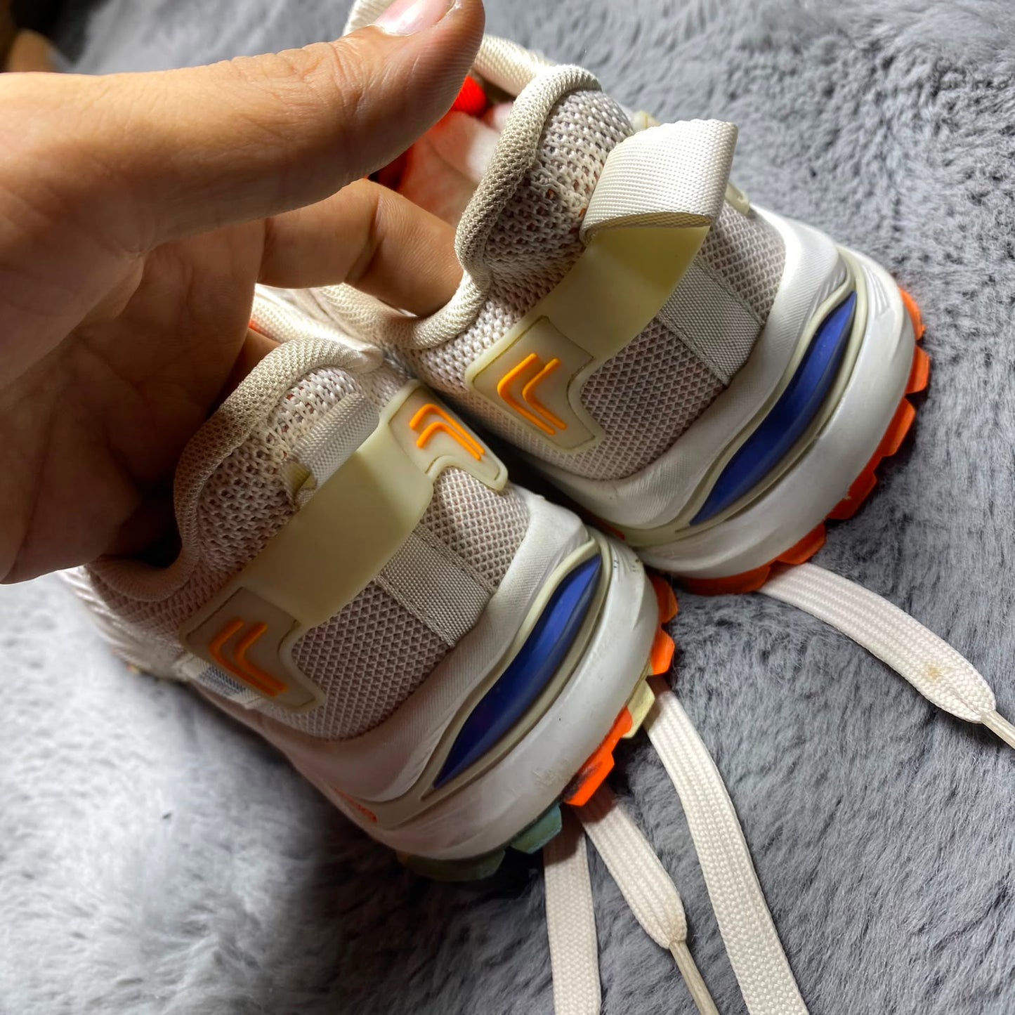 RUNNERS ( Size 42 / 8 )