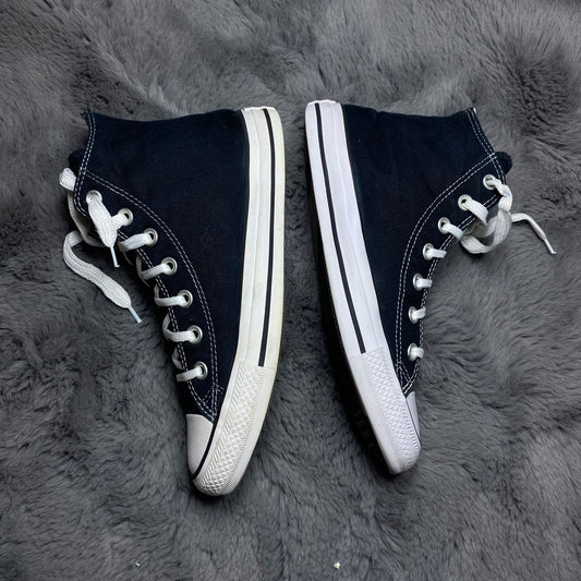 Converse ( Size 39 / 6 )