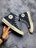 Converse ( Size 42 / 8.5 )