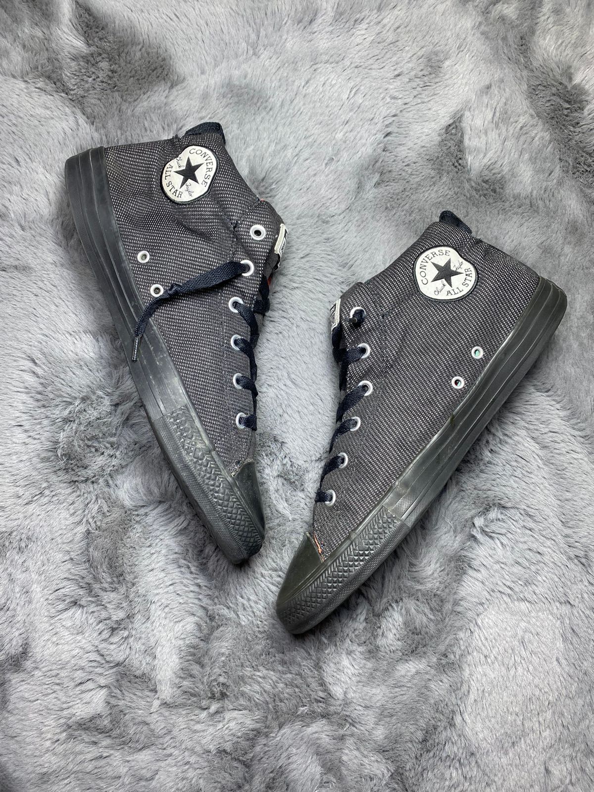 CONVERSE ( Size 46.5-47 / 11.5 )