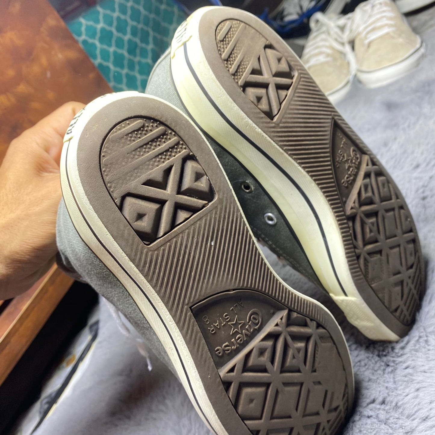 Converse ( Size 41.5 - 42 / 7.5 - 8 )