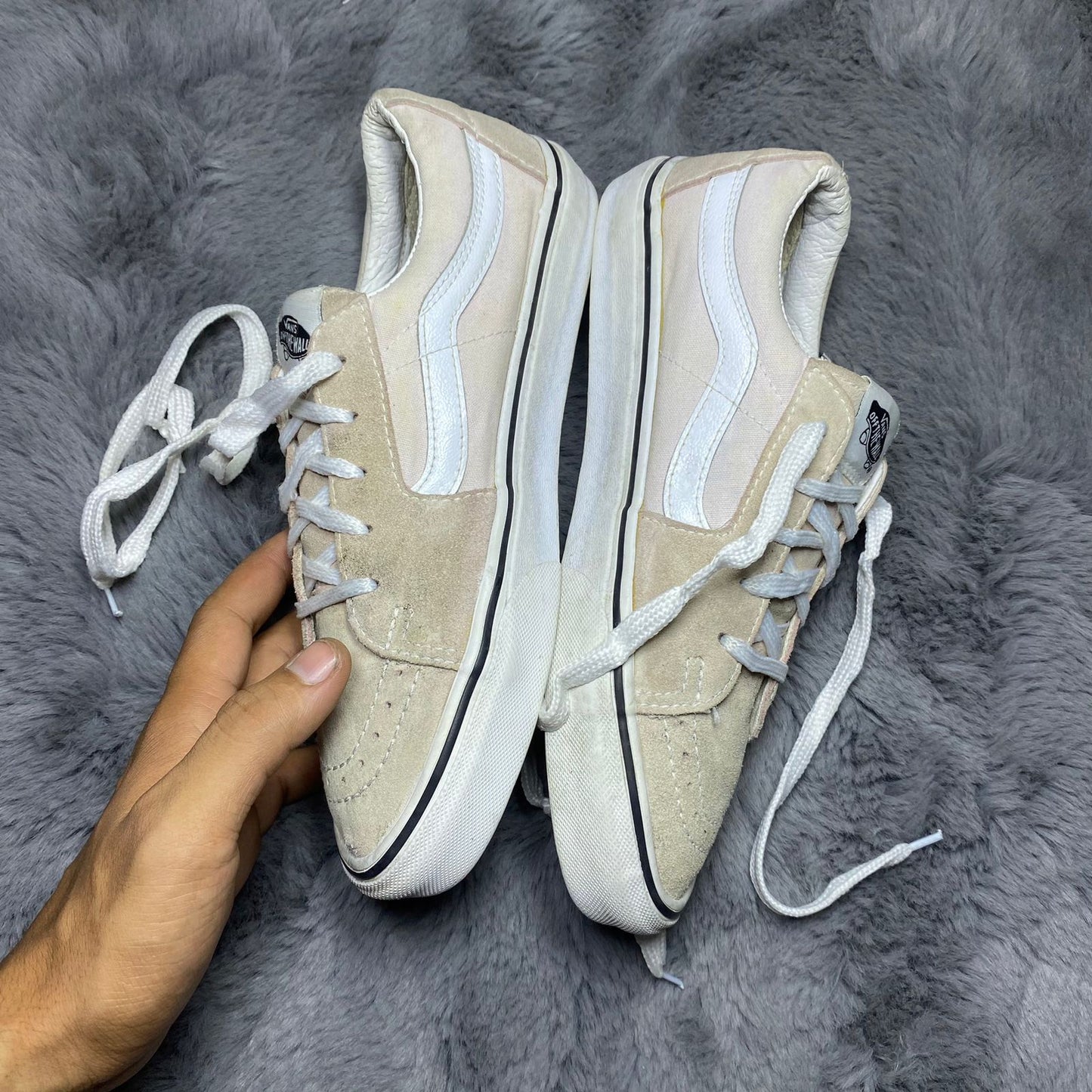 VANS ( Size 40 / 6.5 )