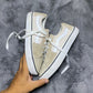 VANS ( Size 40 / 6.5 )