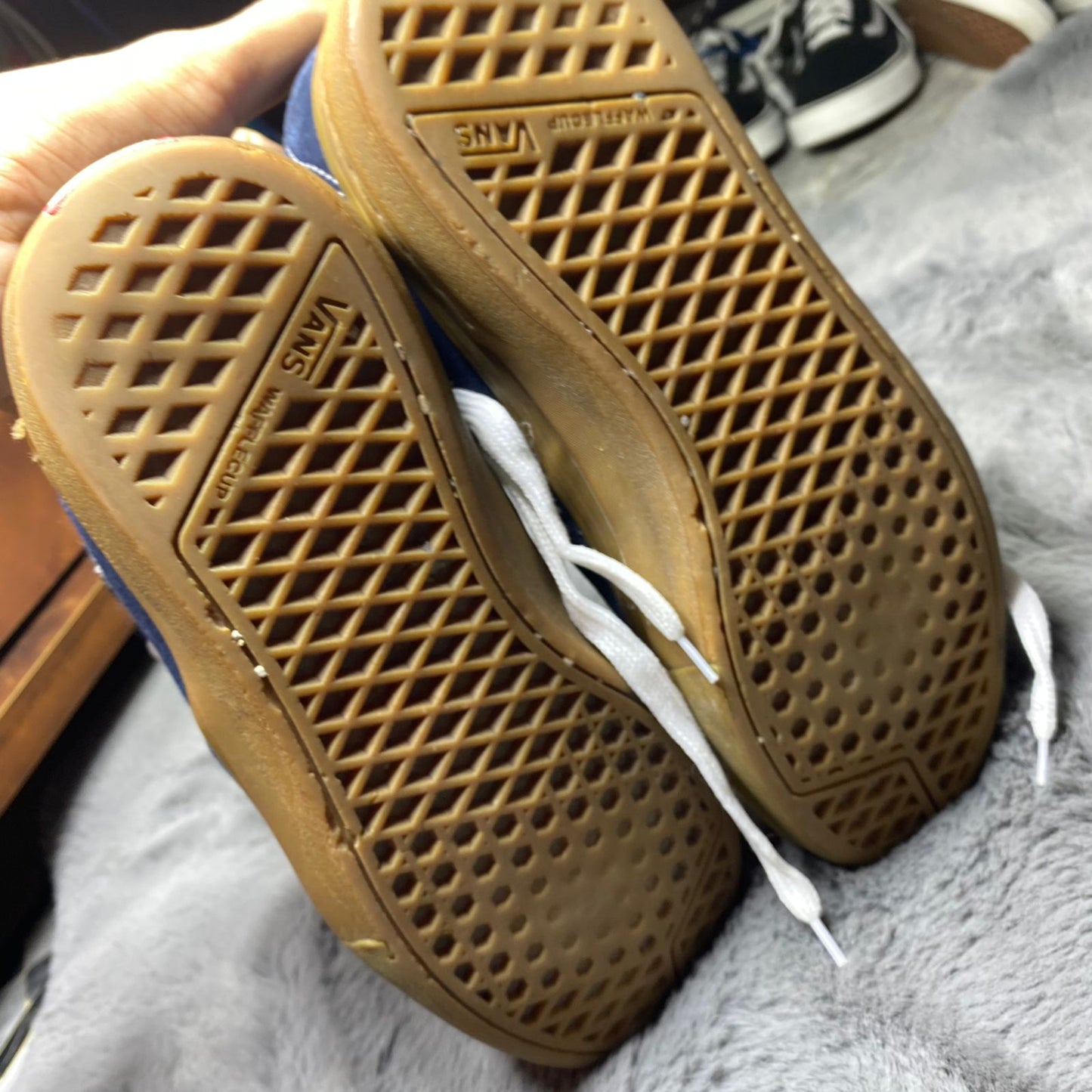 VANS ( Size 43 /  8.5-9 )
