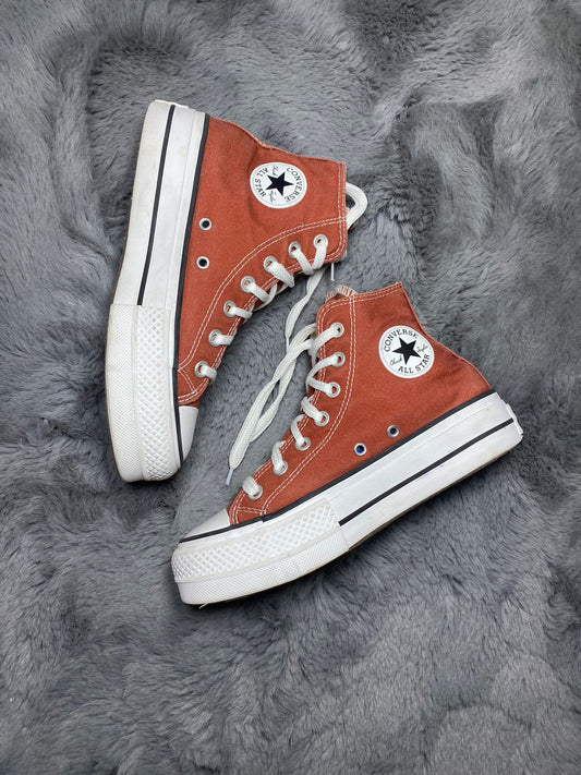 Converse ( Size 36.5 - 37 / 6 )