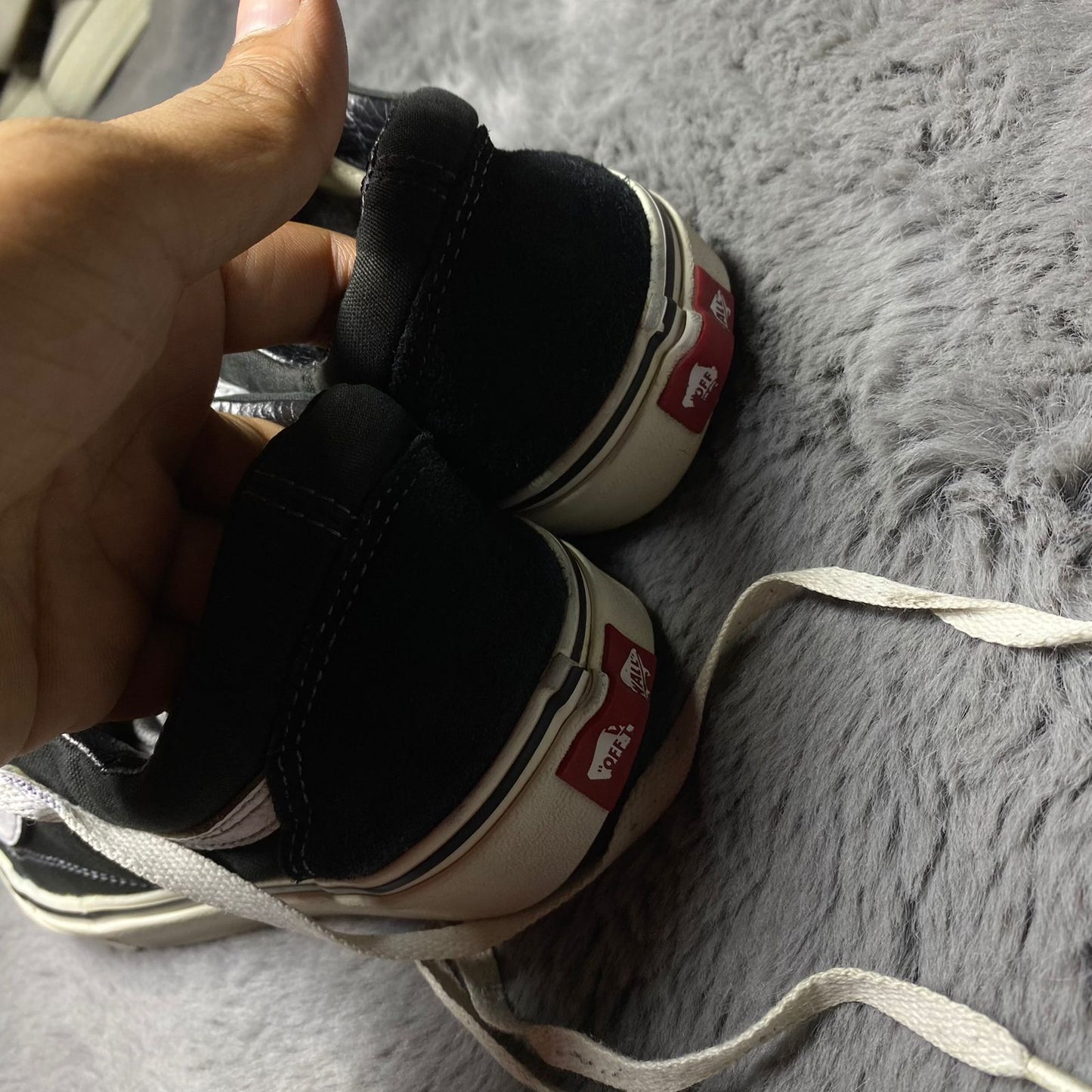 VANS ( Size 42 / 8 )
