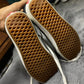 VANS ( Size 42 / 8 )