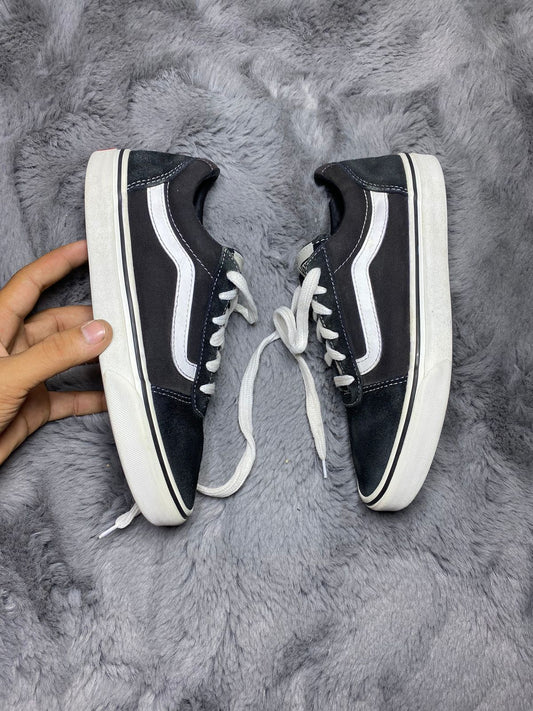 VANS ( Size 39 /  6 )