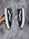 VANS ( Size 39 /  6 )