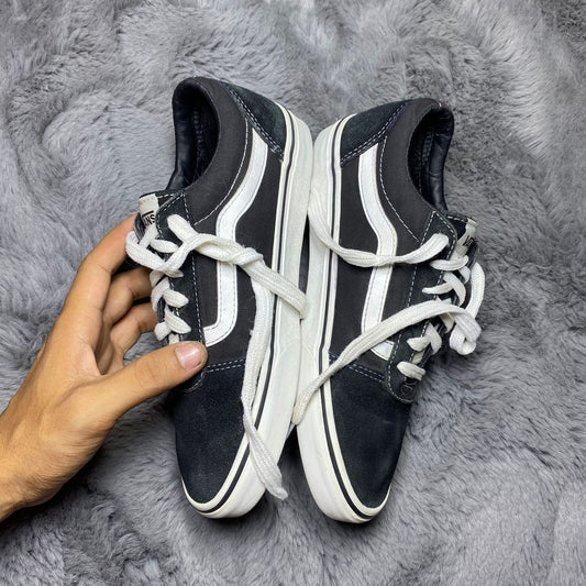VANS ( Size 39 /  6 )