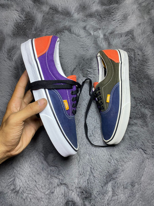 VANS ( Size 40.5 - 41 / 6.5 - 7 )