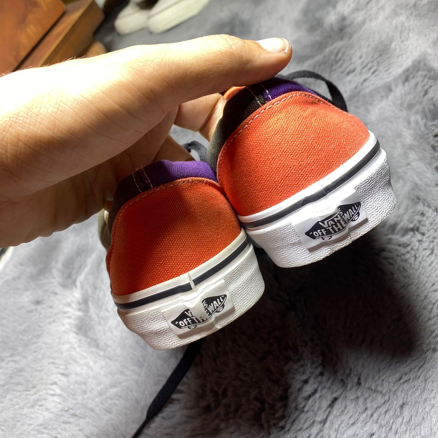 VANS ( Size 40.5 - 41 / 6.5 - 7 )