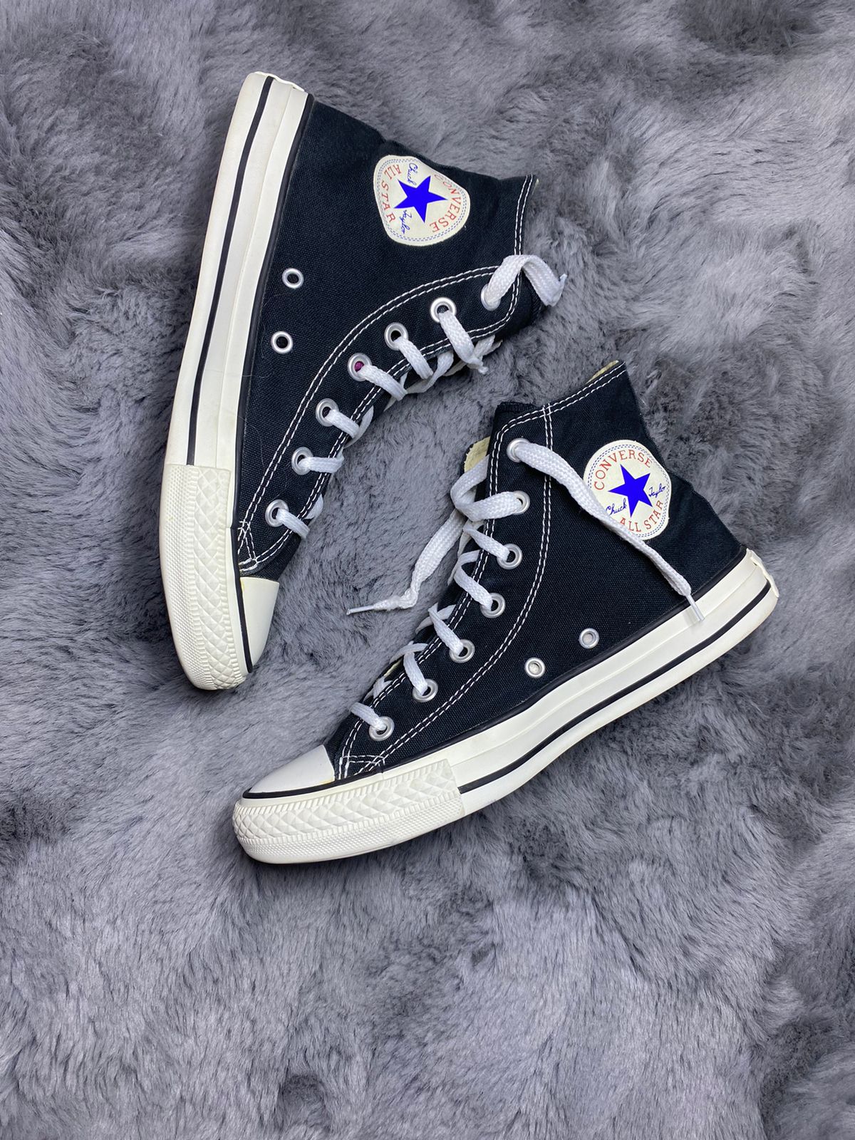Converse ( Size 39 / 6 )