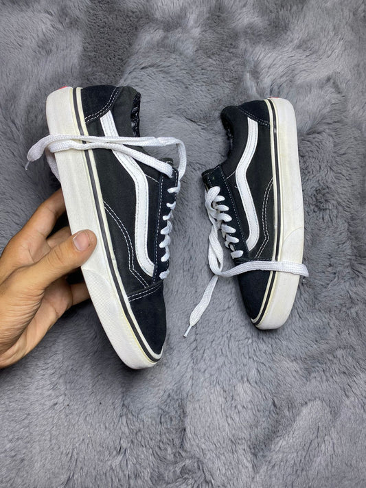 VANS ( Size 39 /  6 )