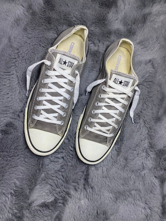 Converse ( Size 45 / 11 )