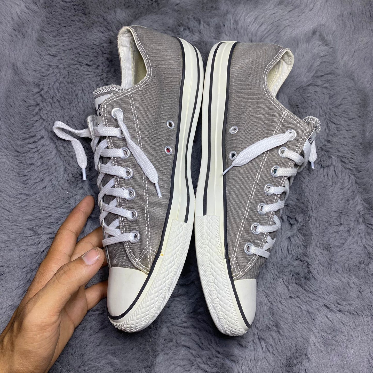 Converse ( Size 45 / 11 )