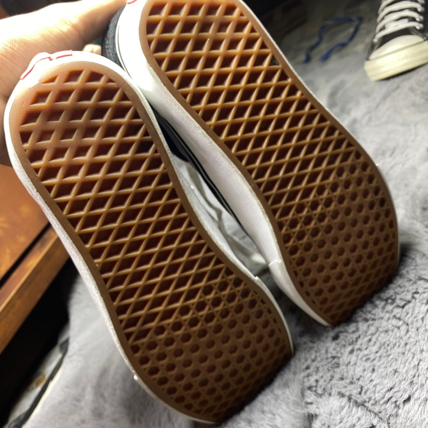VANS ( Size 43 /  8.5-9 )