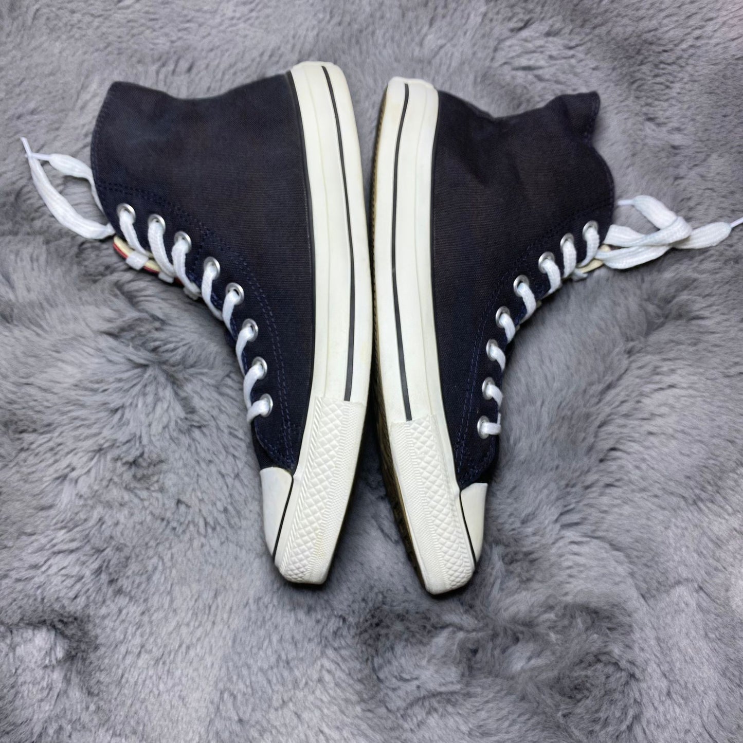 Converse ( Size 39.5 - 40 / 6.5 )