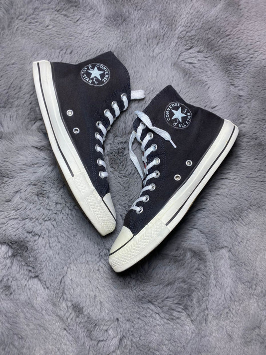 Converse ( Size 39.5 - 40 / 6.5 )
