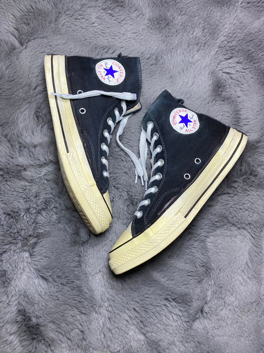 Converse ( Size 41 / 7.5 )
