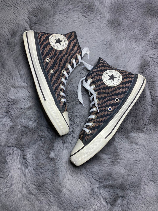 Converse ( Size 39 / 6 )
