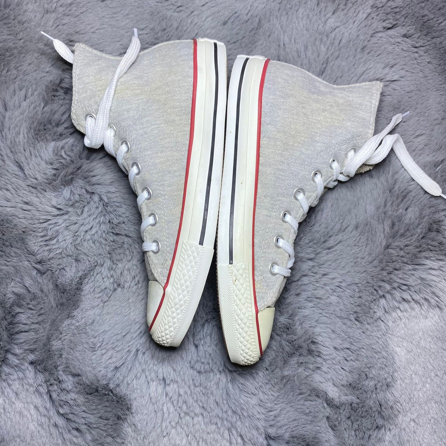 Converse ( Size 38 / 5.5 )