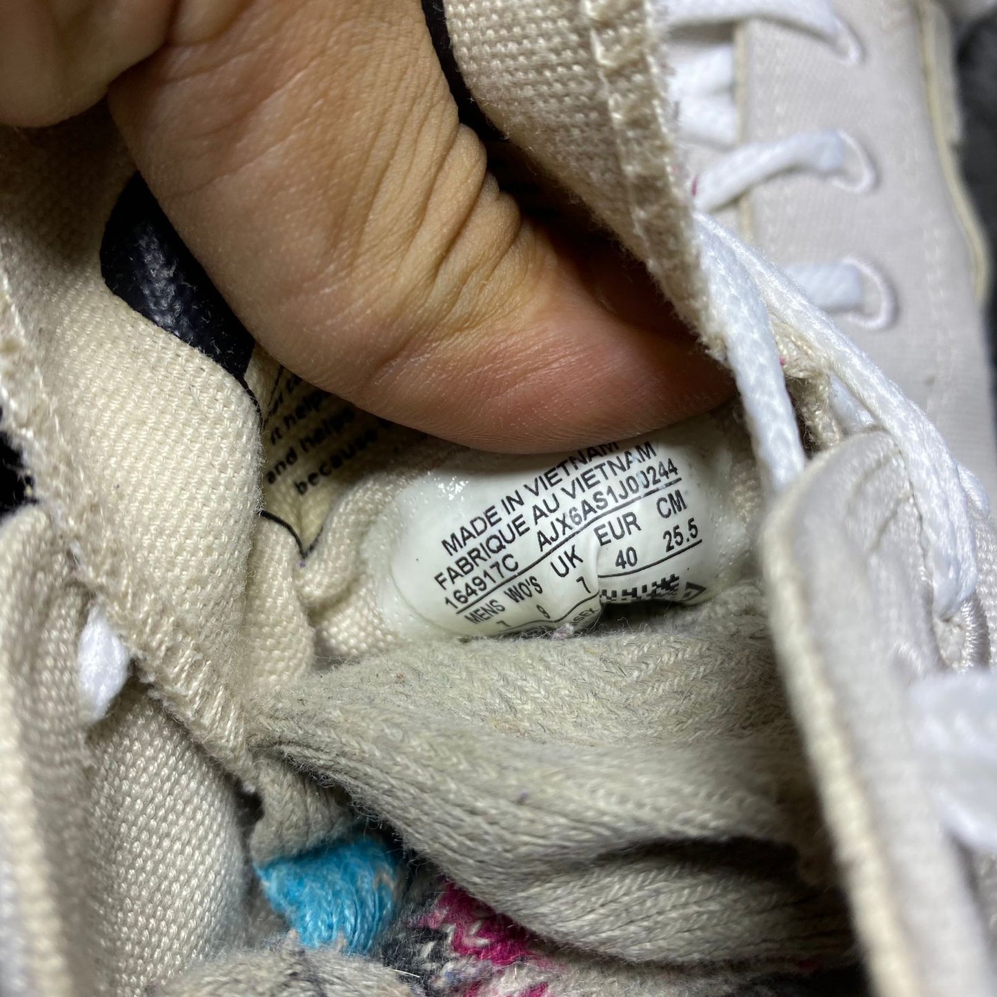 Converse ( Size 40 / 7 )