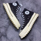 Converse ( Size 42 / 8.5 )