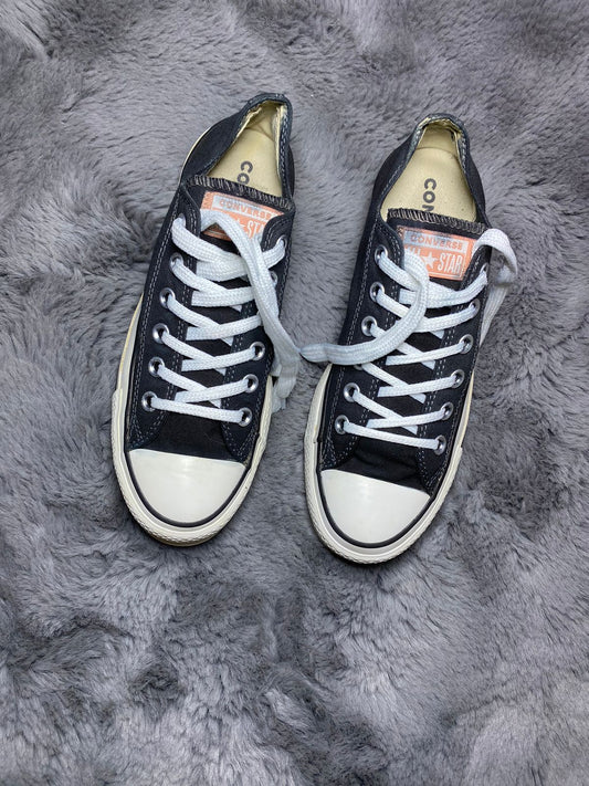 Converse ( Size 39 / 6 )