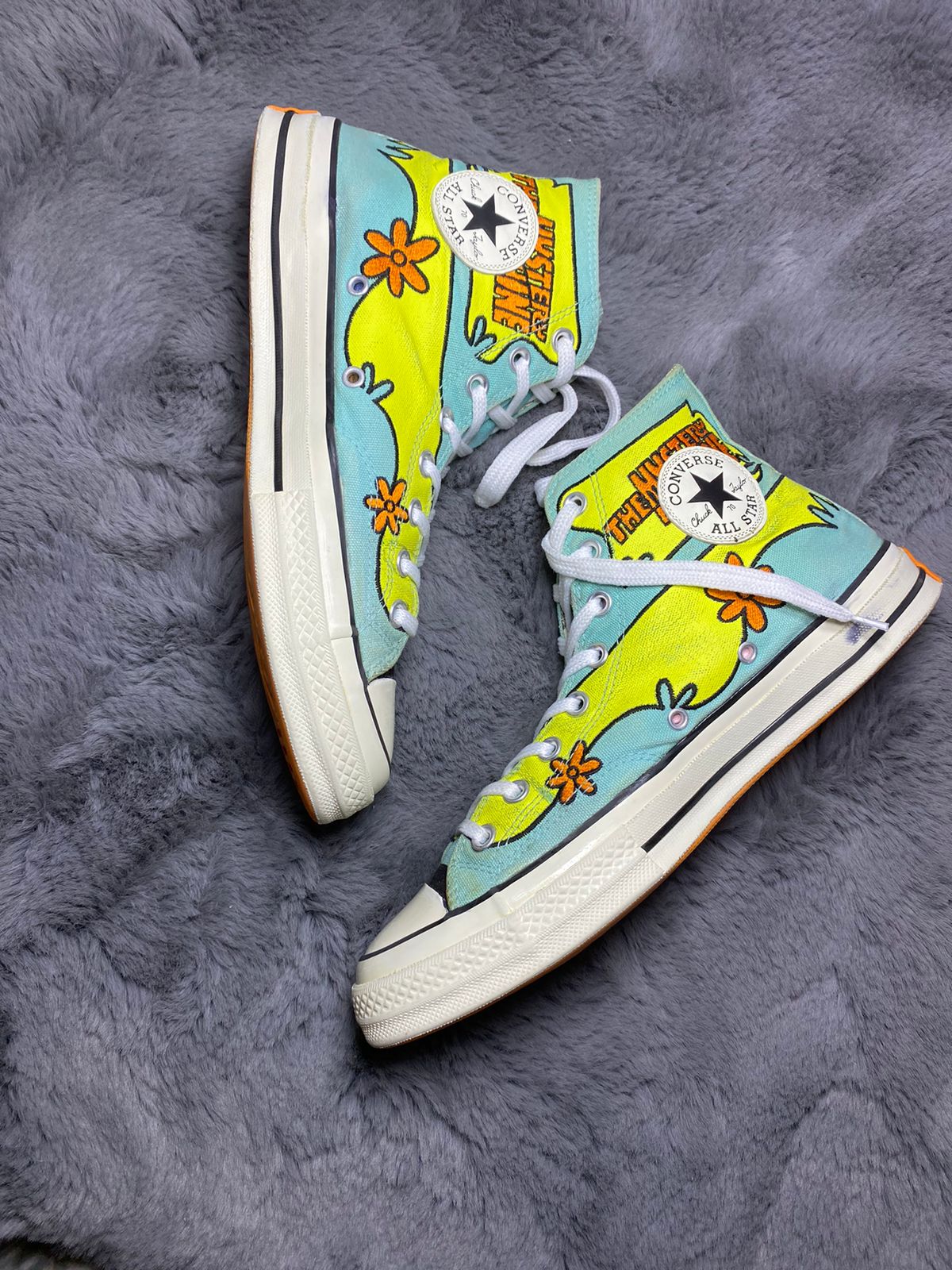 Converse ( Size 37 / 4.5 )