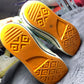 Converse ( Size 37 / 4.5 )