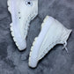 Converse ( Size 42.5 -43 / 8.5 - 9 )