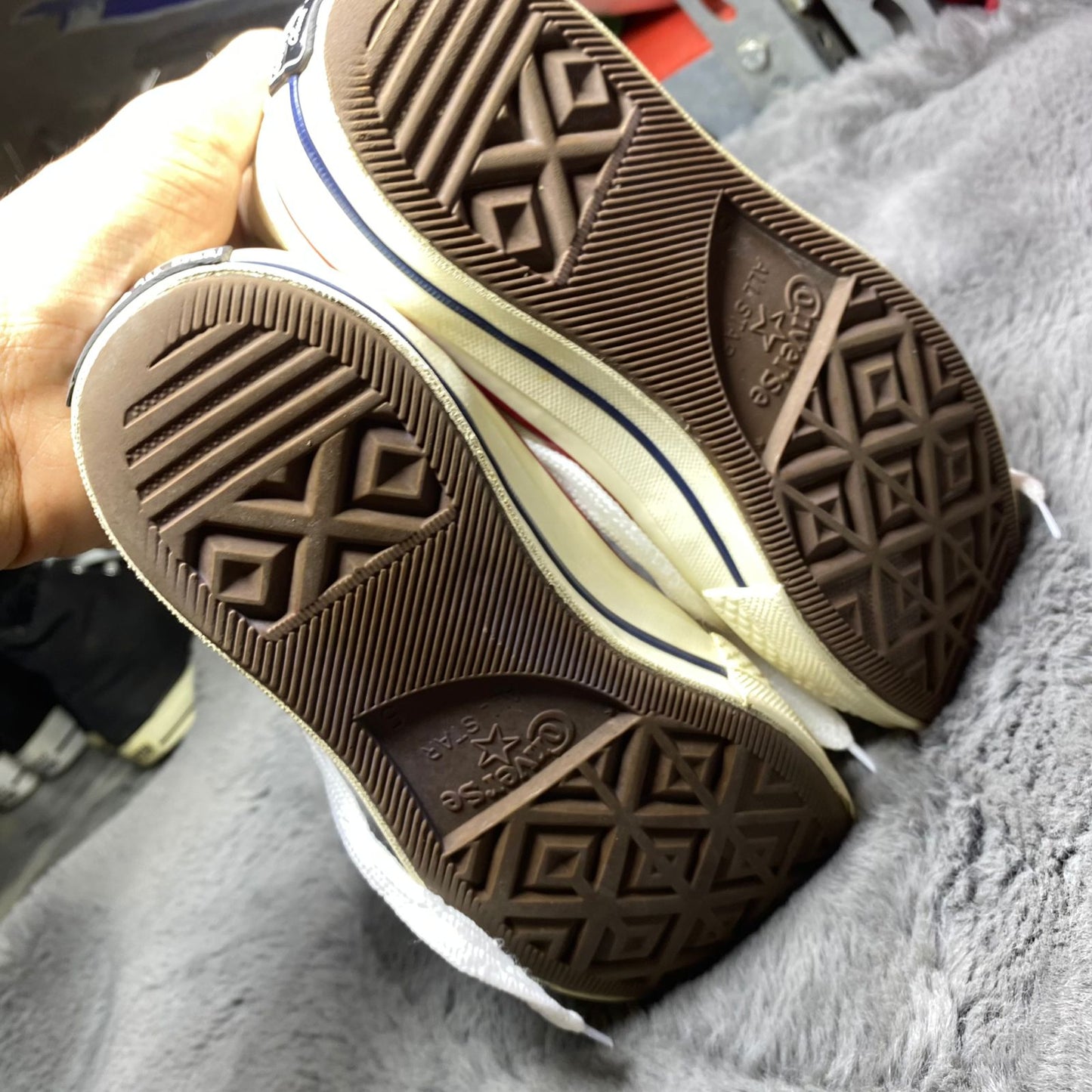 Converse ( Size 37.5 - 38 / 5 )