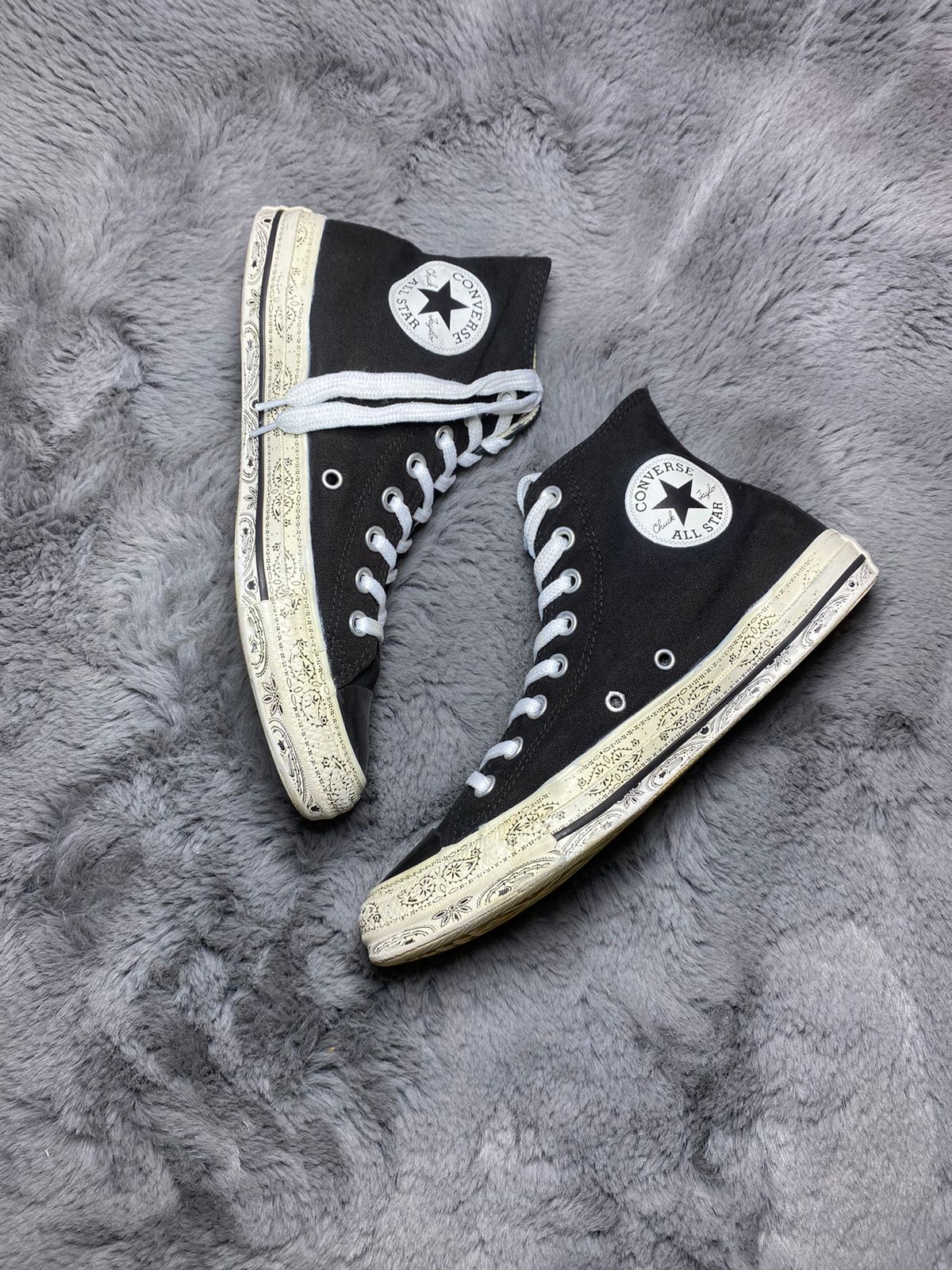 Converse ( Size 40 / 7 )