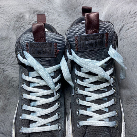 Converse ( Size 39.5 - 40 / 6.5 )